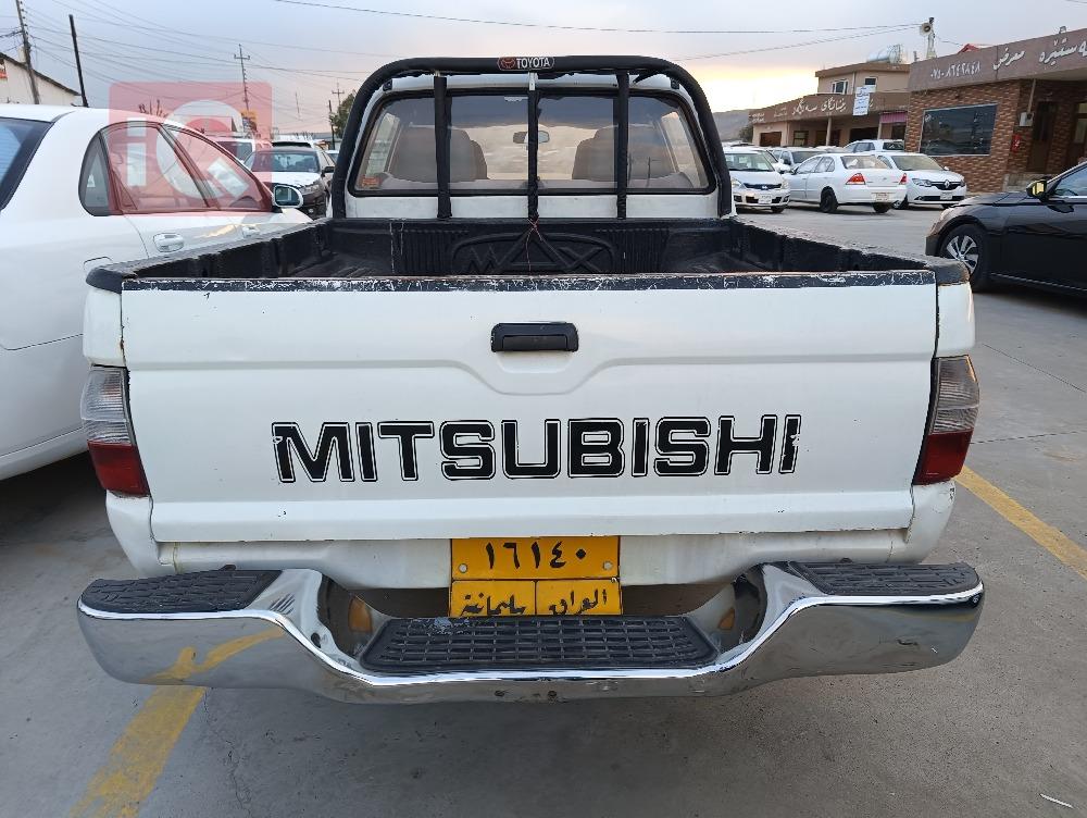 ميتسوبيشي L200